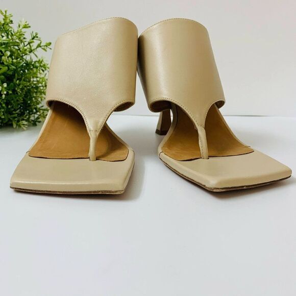 Revolve Toral Mule Sandal Heel Size 41 in Sand Leather Made in Spain - Picture 3 of 13